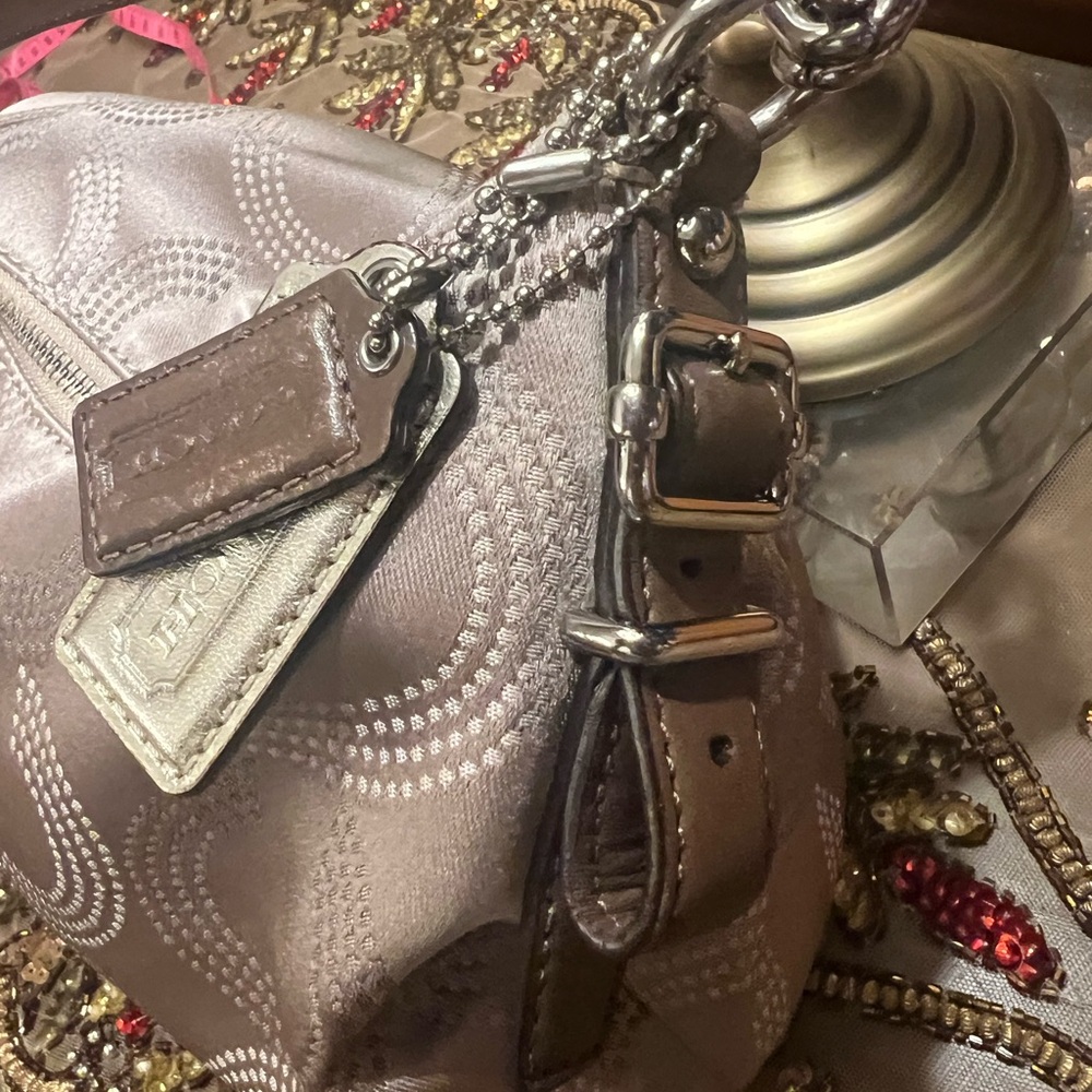 EUC Coach Madison Op Art Shoulder Bag w/charms tan/champagne gold in color - Picture 7 of 15